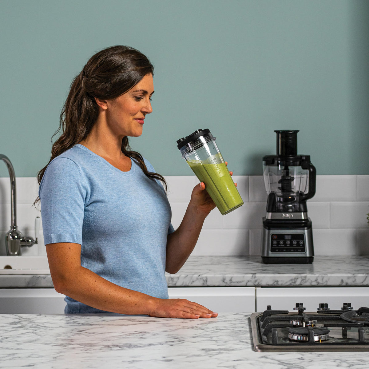 Ninja 3-in-1 Food Processor & Blender with 5 Automatic Programs: Blend, Max Blend, Chop, Mix, Puree, 1.8L Bowl, 2.1L Jug, 700ml Cup, 1200W, Dishwasher Safe Parts, Auto-iQ, Black BN800UK — image 5