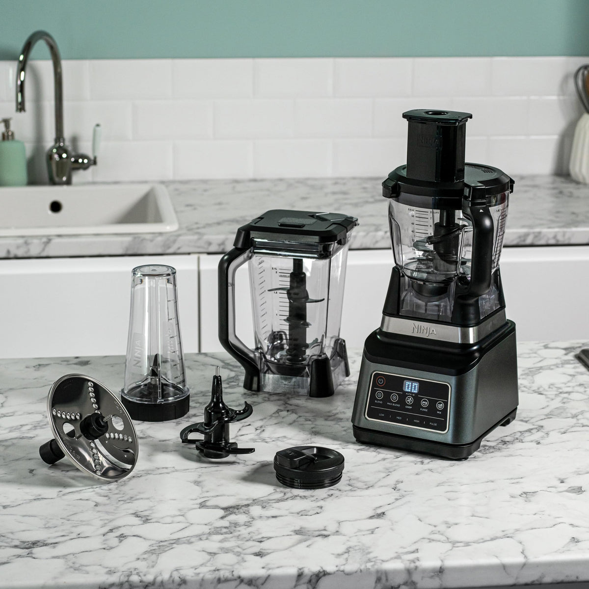 Ninja 3-in-1 Food Processor & Blender with 5 Automatic Programs: Blend, Max Blend, Chop, Mix, Puree, 1.8L Bowl, 2.1L Jug, 700ml Cup, 1200W, Dishwasher Safe Parts, Auto-iQ, Black BN800UK — image 10